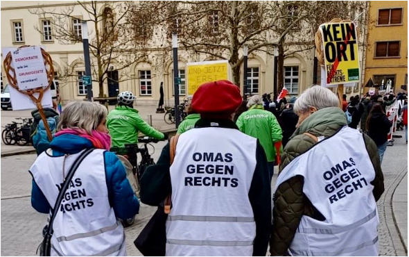 Einladung zur Verleihung des 32. Würzburger Friedenspreises an die „Omas gegen Rechts Würzburg“